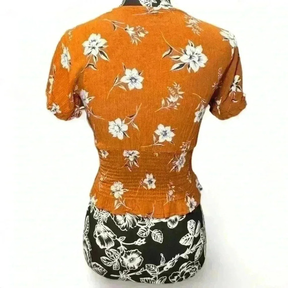 Paper Crane - Burnt Orange Floral Blouse -women’s small - Picture 3 of 4
